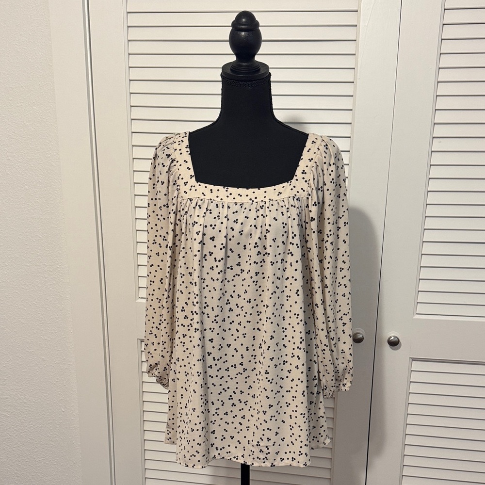 Hayden Cream and Black Blouse